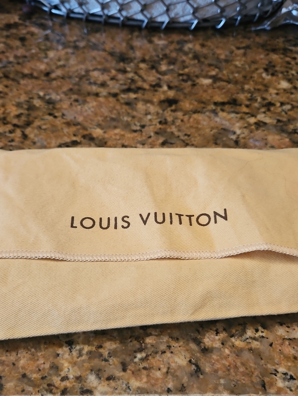 Fendi Zucca Wallet. Ladies. Excellnt Con. Lv Dustbag Inc. - Picture 6 of 8